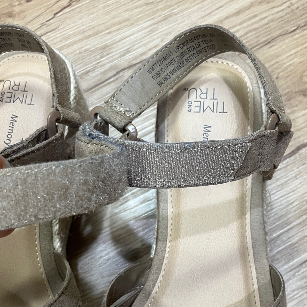 Time and Tru Tan Wedges women’s platform Sandals - Picture 9 of 10
